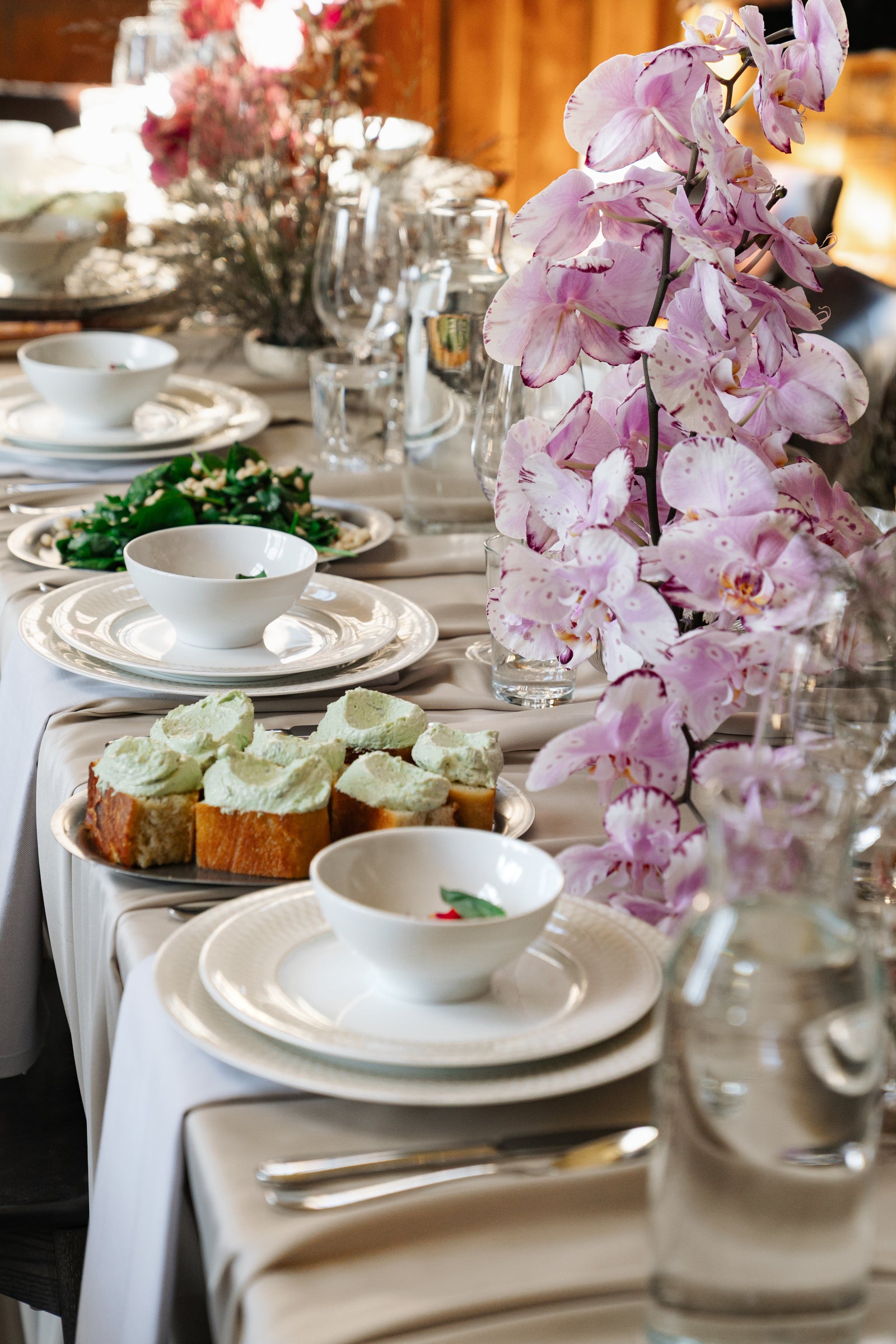 Hotels & Restaurants